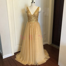 Load image into Gallery viewer, Beading Prom Dresses 2020 V neck Pink High Split Tulle Sweep Train Sleeveless Evening Gown A-line Lace Up Backless Vestido De
